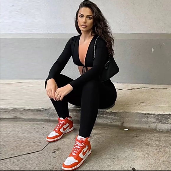 Solid Jumpsuit Drawstring Cleavage Waist Out One Piece Overall NWT Size S - Picture 4 of 6